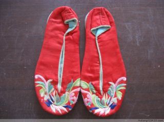 Antique Chinese Embroidery Shose photo