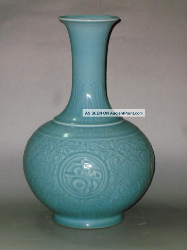 Rrae Chinese Blue Glazed Porcelain Carved Flowers Vase Vases photo