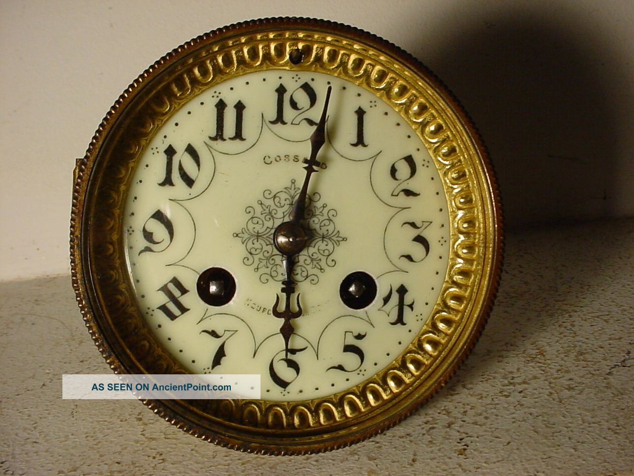 Antique French Clock Movement C 1900 Cream Enamel Dial N°72// Hole:4.  03 