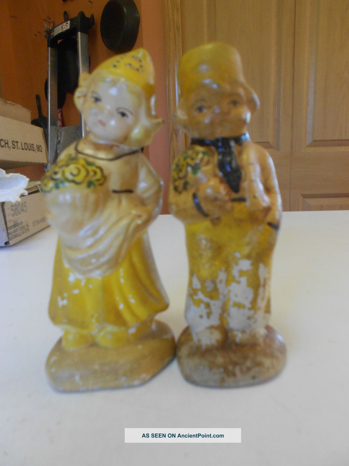 Antique Salt Pepper Shaker Dutch Boy Girl Darling Rare Salt & Pepper Shakers photo
