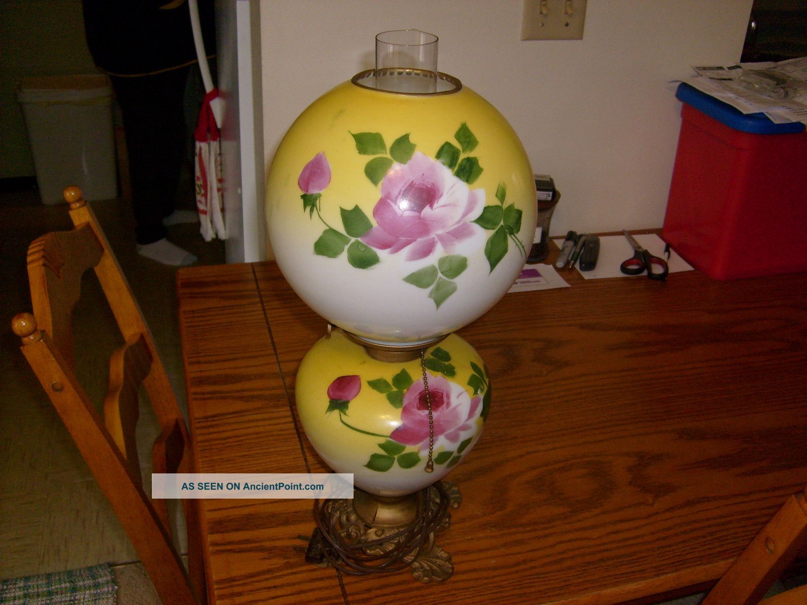 Old Vintage Gone With The Wind Lamp,  Solid & Complete,  Hand Painted Lamps photo