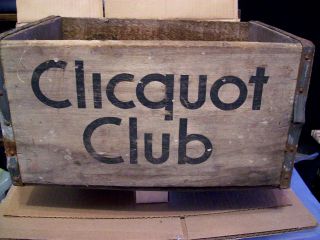 Vintage ~ Clicquot Club ~ Wooden Crate ~ Graphics ~ Check It Out photo