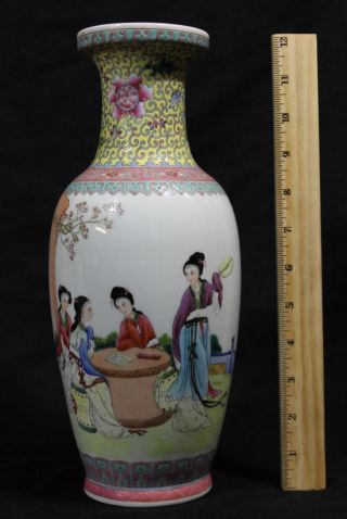 Vintage Chinese Export Porcelain Famille Rose Hand Painted Vase Nr photo
