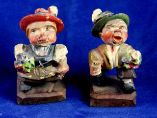 Small,  Tiny Vintage Handcarved Wood German Couple In Costume.  2 1/2 