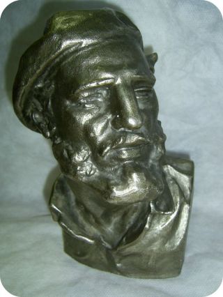 Young Fidel Castro Communist Leader Of Cuba Russian Metal Bust Ussr 1960 ' S Rare photo