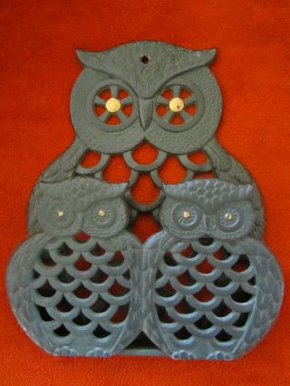 Vintage 3 Owl Letter Holder In Cast Iron Wall Mount Great Copper Patina Japan photo
