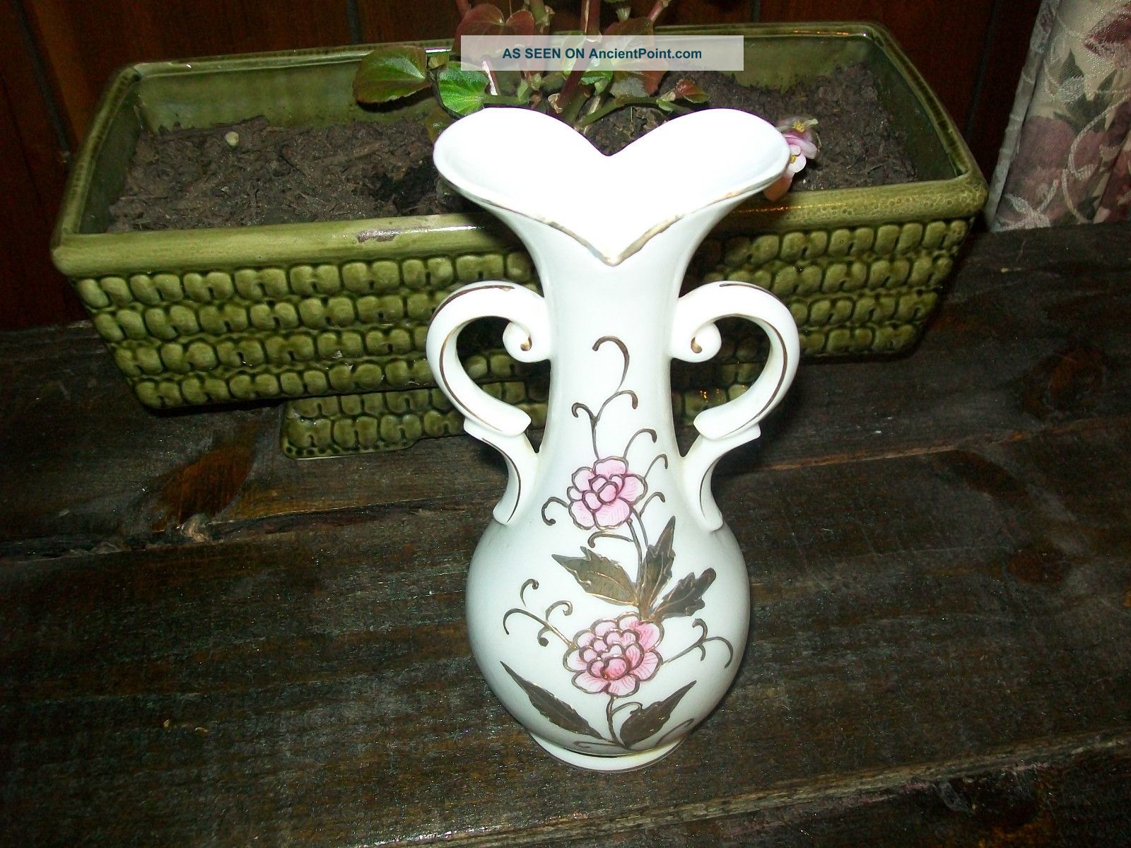 Vintage China Glass 9 In.  Vase With Gold Inlay Vases photo