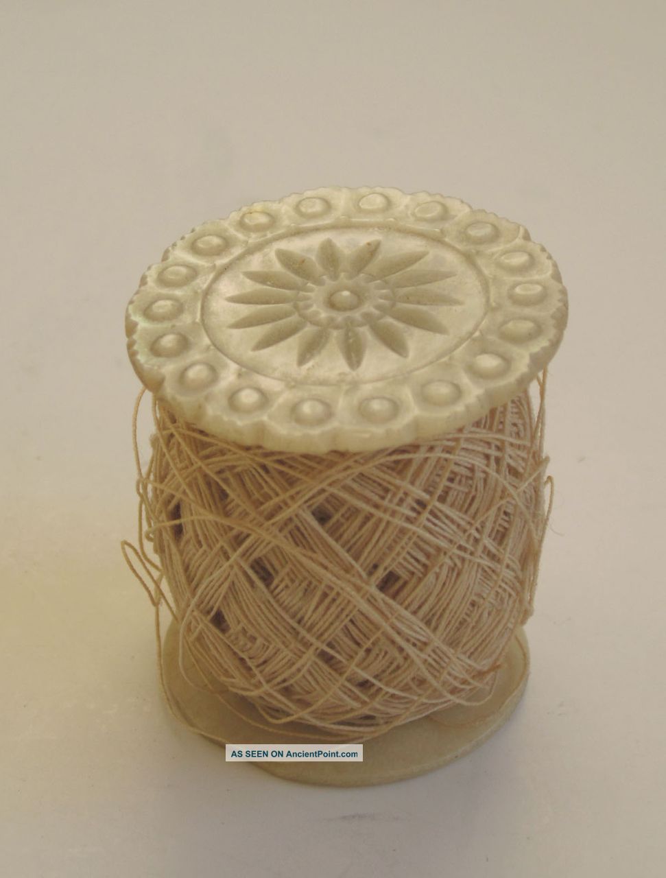 19th C.  Mother Of Pearl Bobbin Other photo