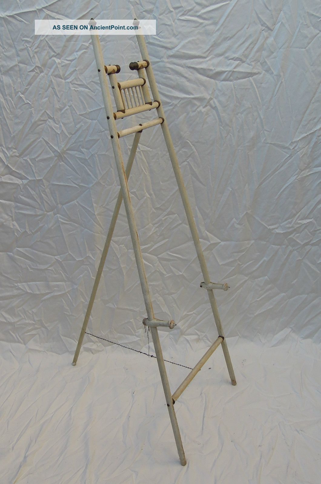 Gorgeous Antique Fluted Wood Floor Easel 60 
