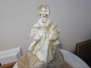 Stunning Victorian Lady Figurine Trimmed In Gold 8 