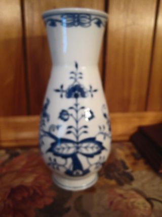 19th Cent.  Meissen Vase - 9in photo