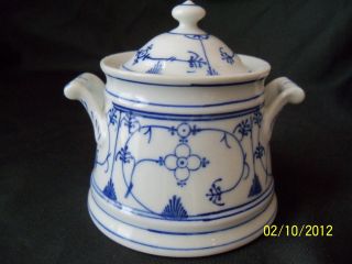 Antique 2 Handled Lidded Sugar Bowl Straw Flower Pattern Blue&white photo