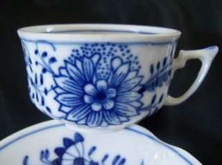 18thc Iimenau Thuringia Hard Paste Germany Straw Flower Blue Onion Cup & Saucer photo