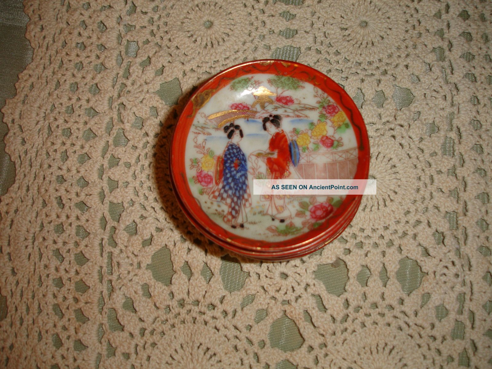Great Antique Chinese Famille Rose Porcelain Butter Pats Set Of 6. . . . .  L@@k Plates photo