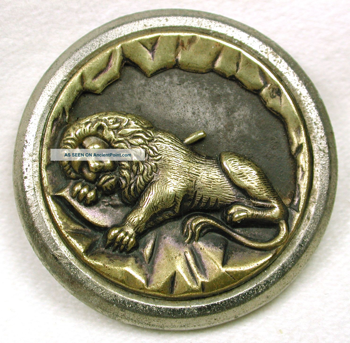 Antique Picture Button Sleeping Lion Design Lg Sz Buttons photo