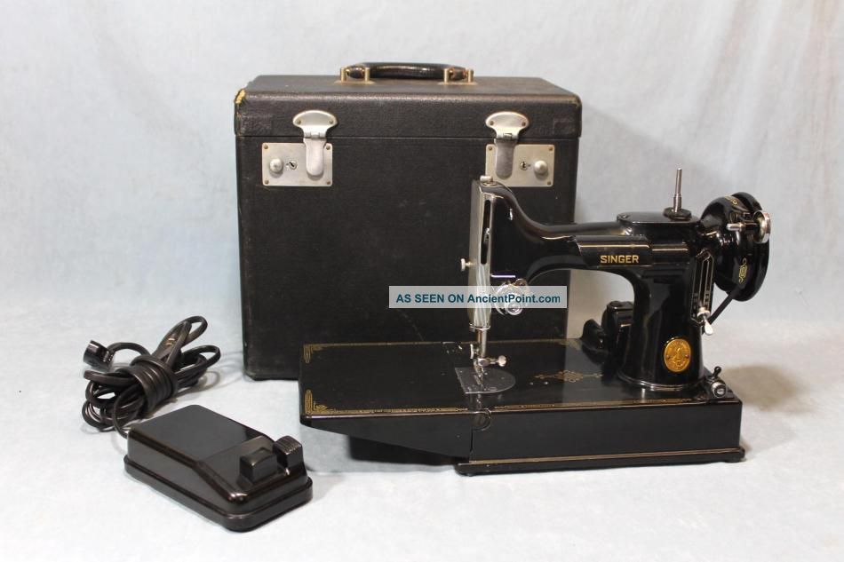 Vintage 1949 Classic Singer Featherweight 221 Sewing Machine,  Case & Attachments Sewing Machines photo