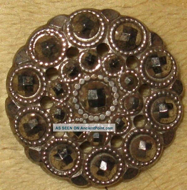 Antique Pierced Court Steel Button Excellent Handiwork W/mille Graines Detail Buttons photo