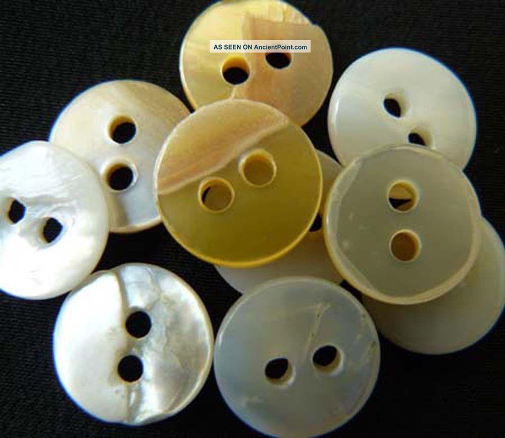 Antique Mother Of Pearl White Center Doulbe Hole Buttons 40 Count Buttons photo