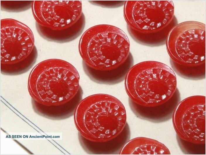 Card (24) Antique Vtg Czech Red Art Dedco Glass Buttons 20´s 13 Mm Buttons photo