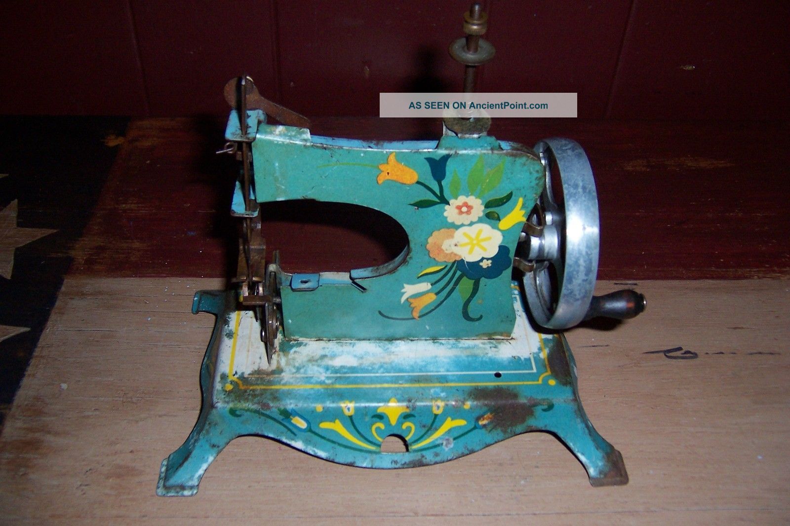 Antique Vintage Pre Wwii Toy Sewing Machine With Folk Art Type Paint Sewing Machines photo