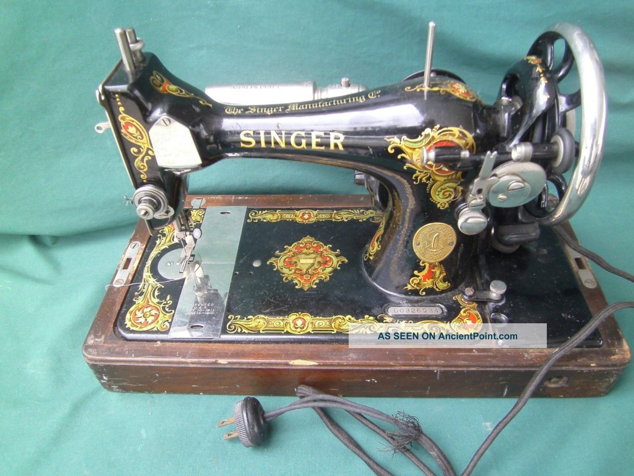Antique 1923 Singer Portable Model 128 Sewing Machine G Series +case & Key Sewing Machines photo