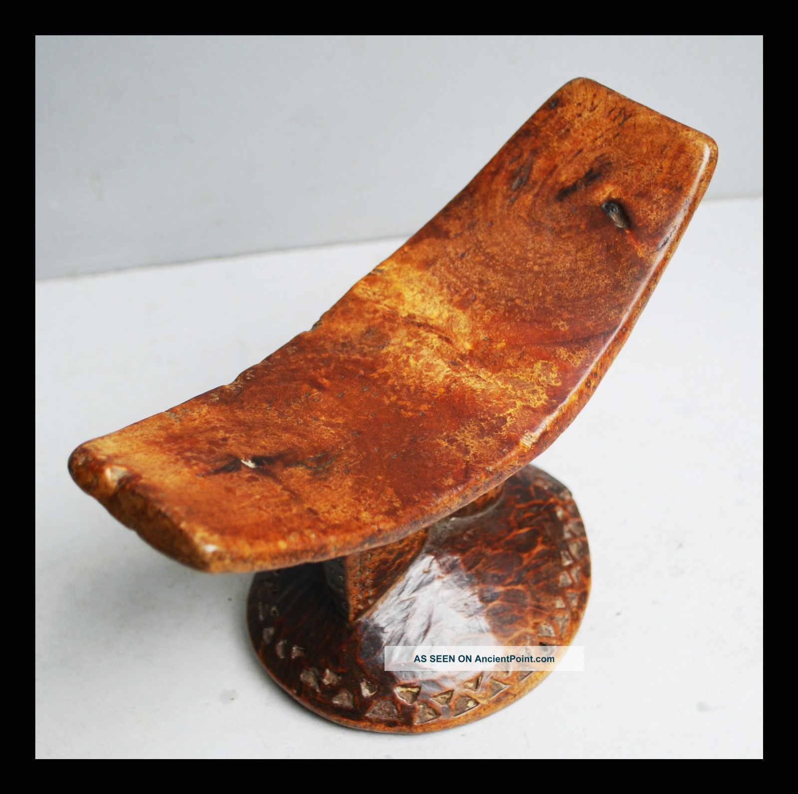 A Somali Headrest With Neat Engravings Throughout + Good Patina Other photo