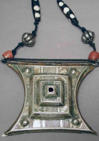Jewelry African Tuareg Prayer Box Talisman Amulet Agadez Beaded Necklace Ethnix photo