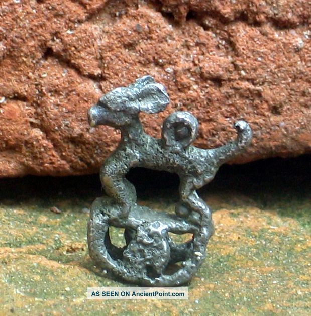 Pre Columbian Peru Chimu,  Silver Pendant With Animal Latin American photo