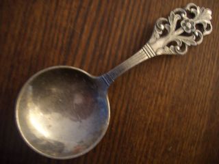 Silver Norge 230 Fret Cut Top Tea Caddie Spoon photo