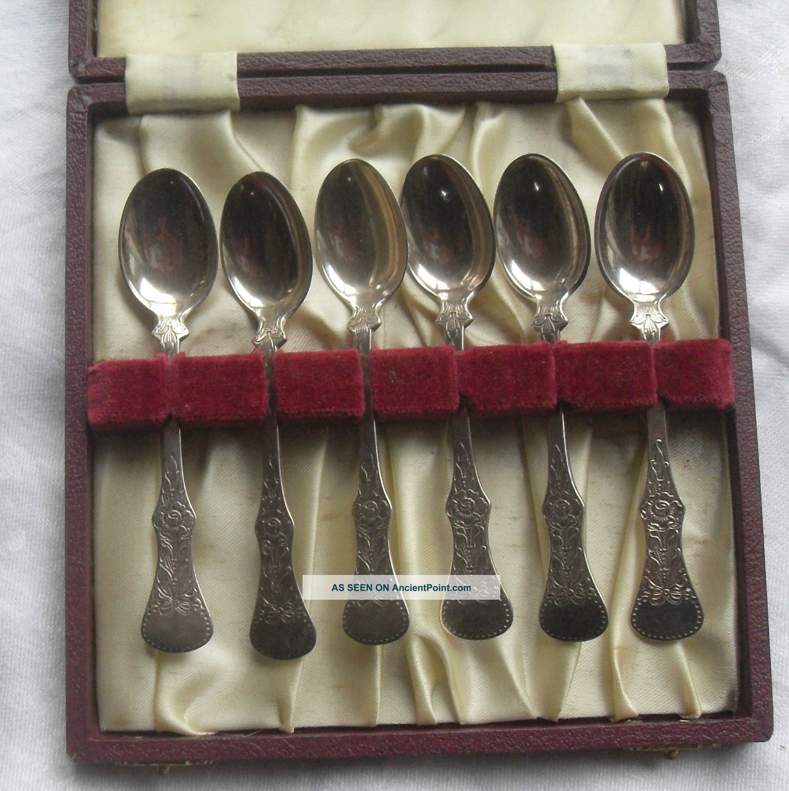 Solid Silver 830s Attractive Teaspoons.  Boxed Probably Norwegian 56g Other photo