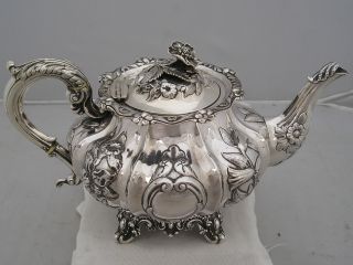 Magnificent Victoria Fine Hunter1844 Silver Teapot 813g photo