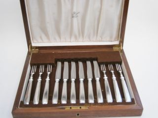 Canteen Vintage Silver Plated Fruit Cutlery (6) - Grecian Pattern photo