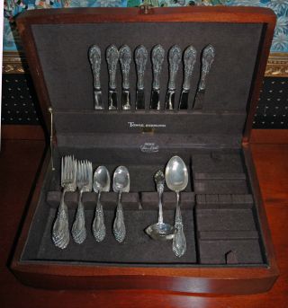 Towle “king Richard” Sterling Silver Flatware Set – 8 Place Settings - 43 Pieces photo