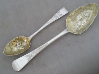 Pair Oe Pattern 1815 & 1820 Heavy Gauge Hougham Silver Gilt Berry Spoons 138g photo