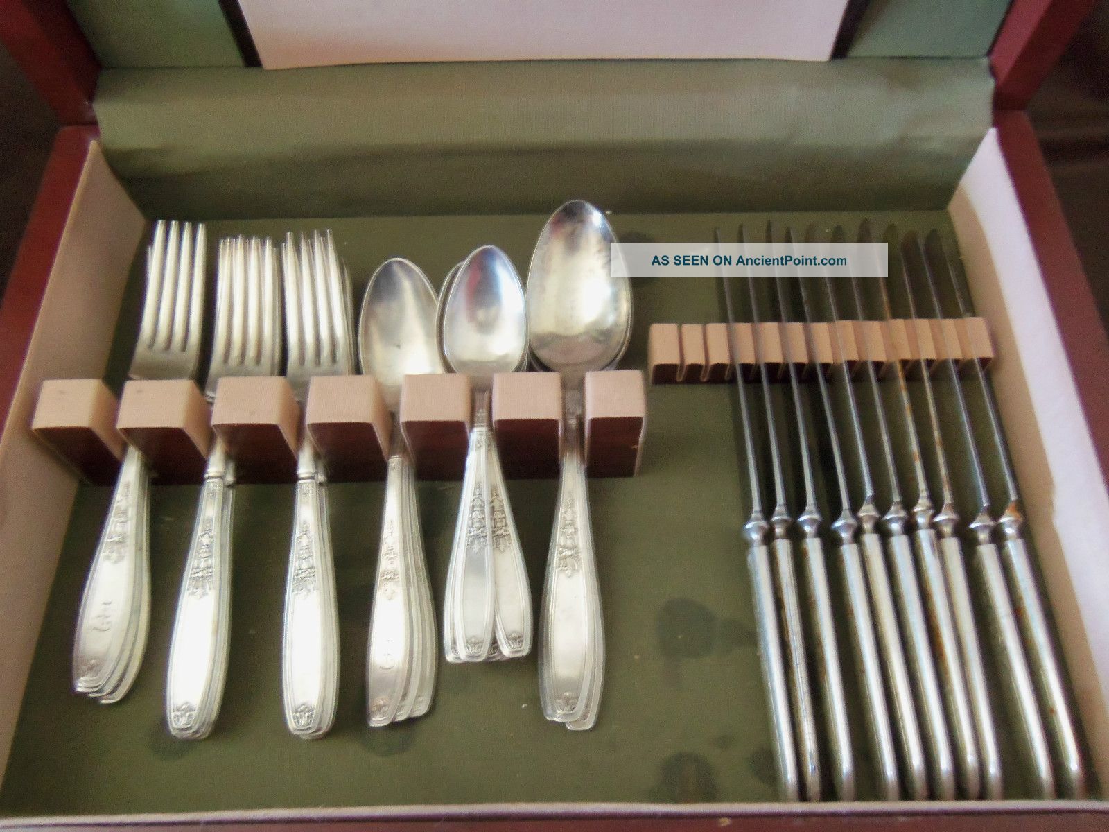 1847 Rogers Bros Silverware 52 Pieces In Box International/1847 Rogers photo