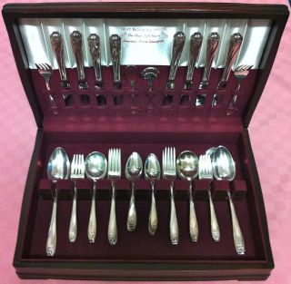 International Silver Daffodil Service For 8 With Cherry Case - Hardly photo