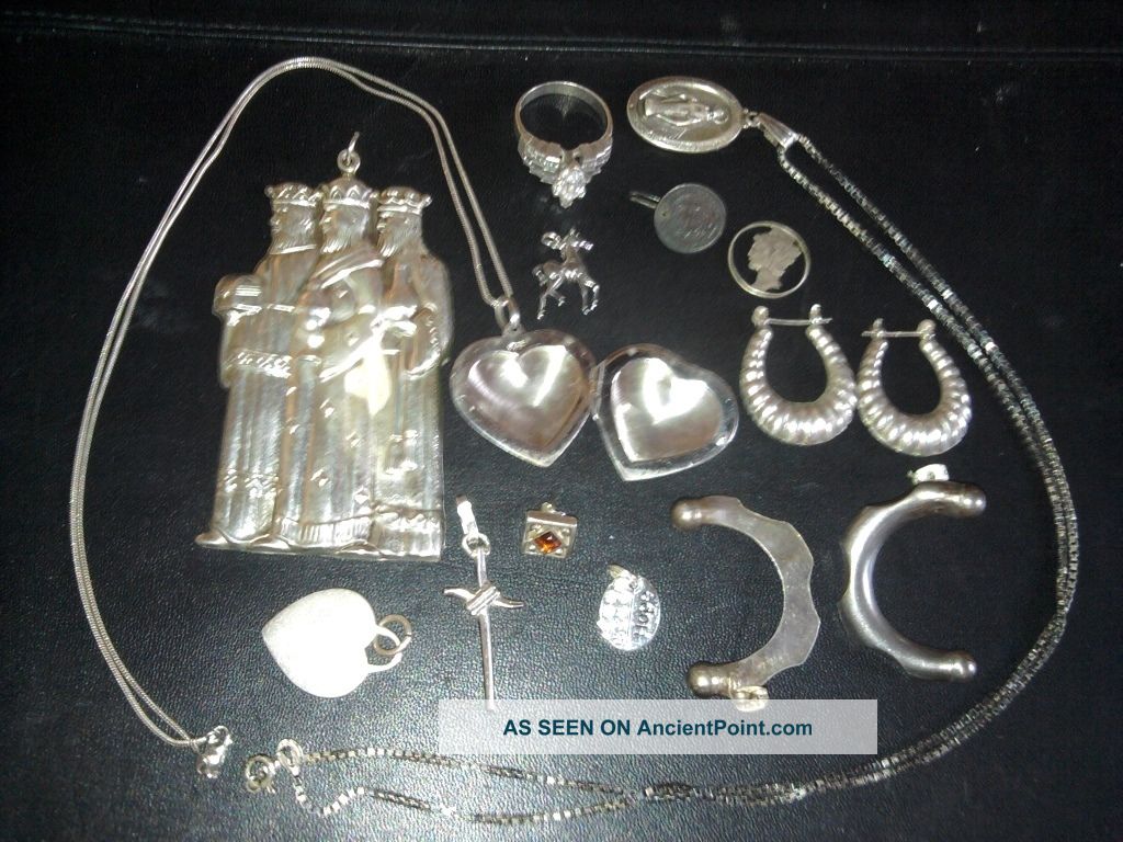 Sterling Silver/.  925 Scrap/ Wear Jewelry Lot 70g Mixed Lots photo
