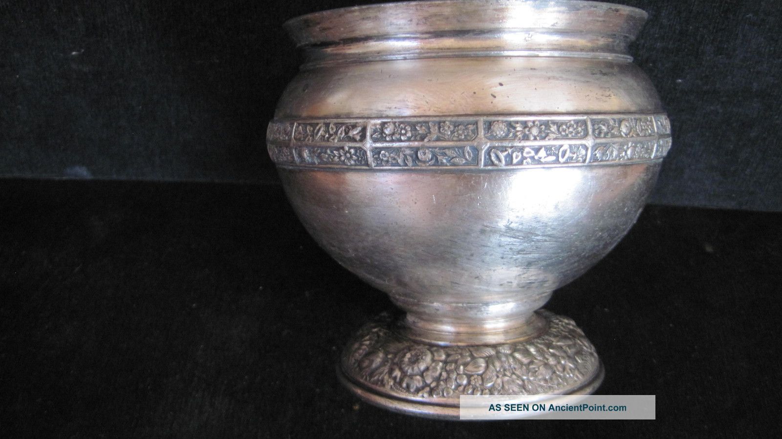 Antique 1909 Meriden B Silver Plate Container With Fancy Flowers 5 