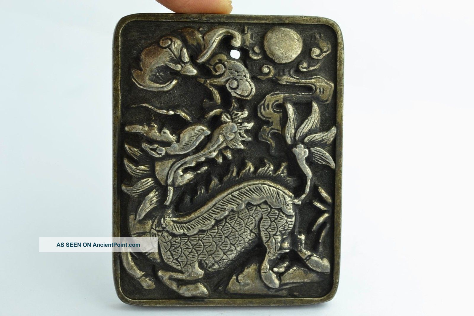 China Collectibles Old Handwork White Copper Forging Dragon Exorcism Pendant Uncategorized photo