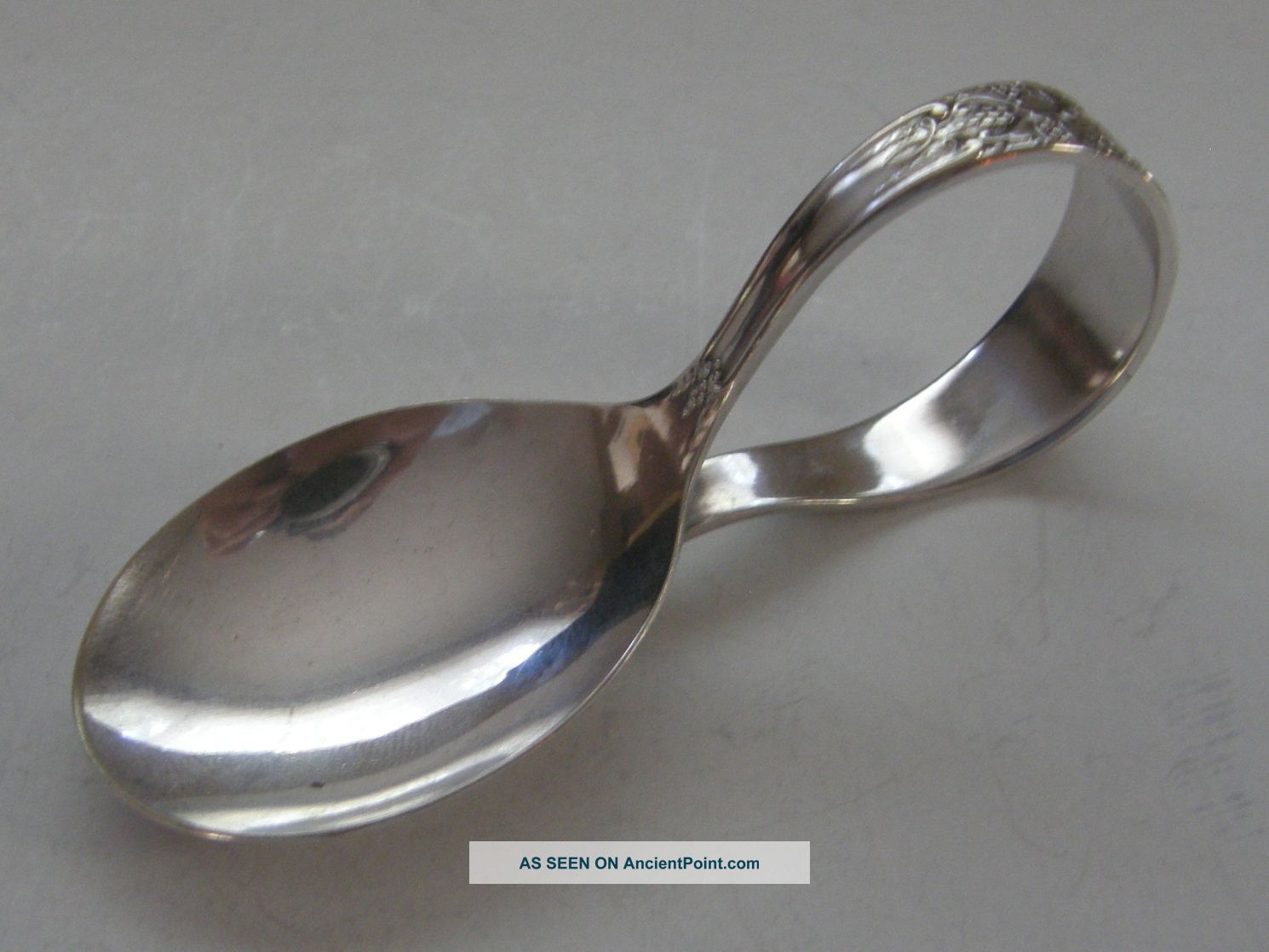 Wm Rogers International Silver Grape Leaf Curved Baby Spoon International photo