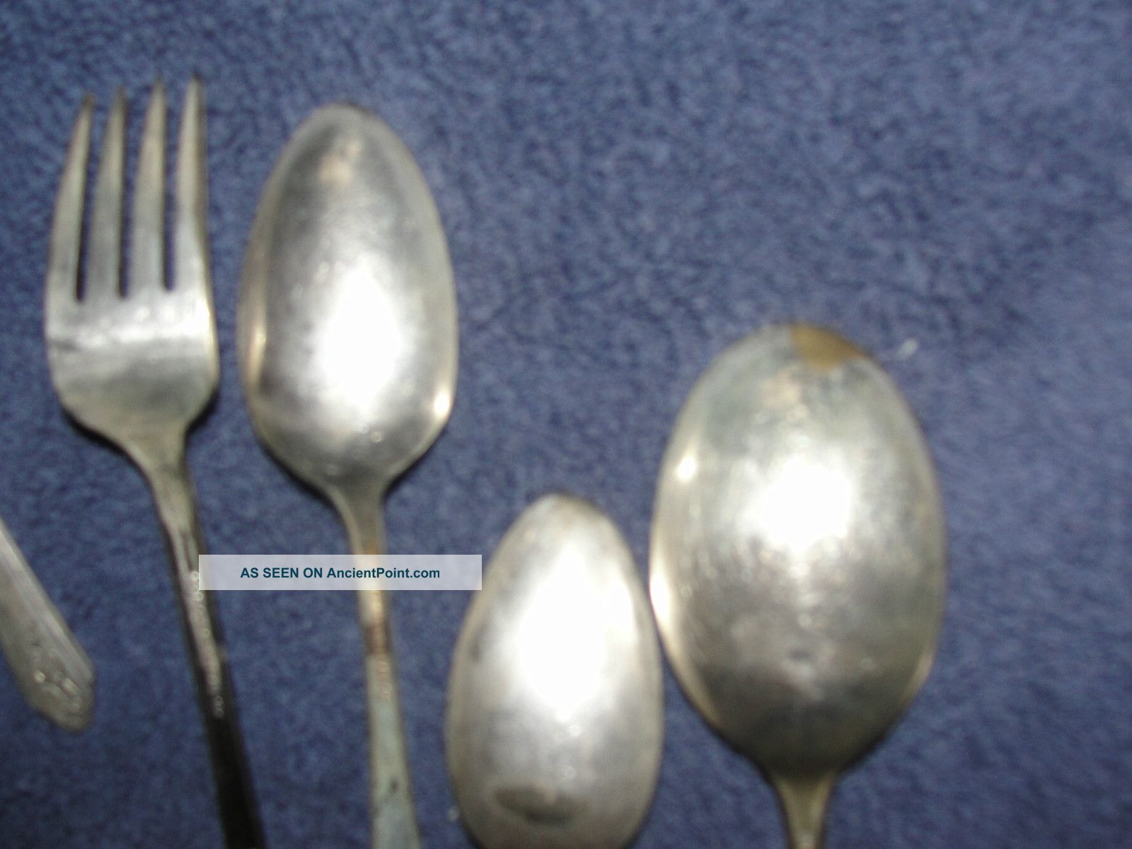 28 Piece Silver Plate Flatware Hodgepodge Wm Rogers Crusader Crown ...
