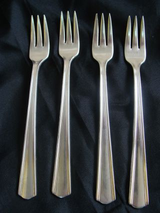 Victor S Co.  A1 Is Silverplate Olive Pickle Relish Fork 4 Pieces photo