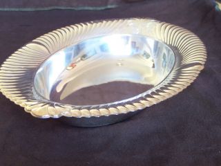 Wellington Pattern Fruit Serving Bowl Made By Wm Rogers Eagle,  Star 3911 1930s photo