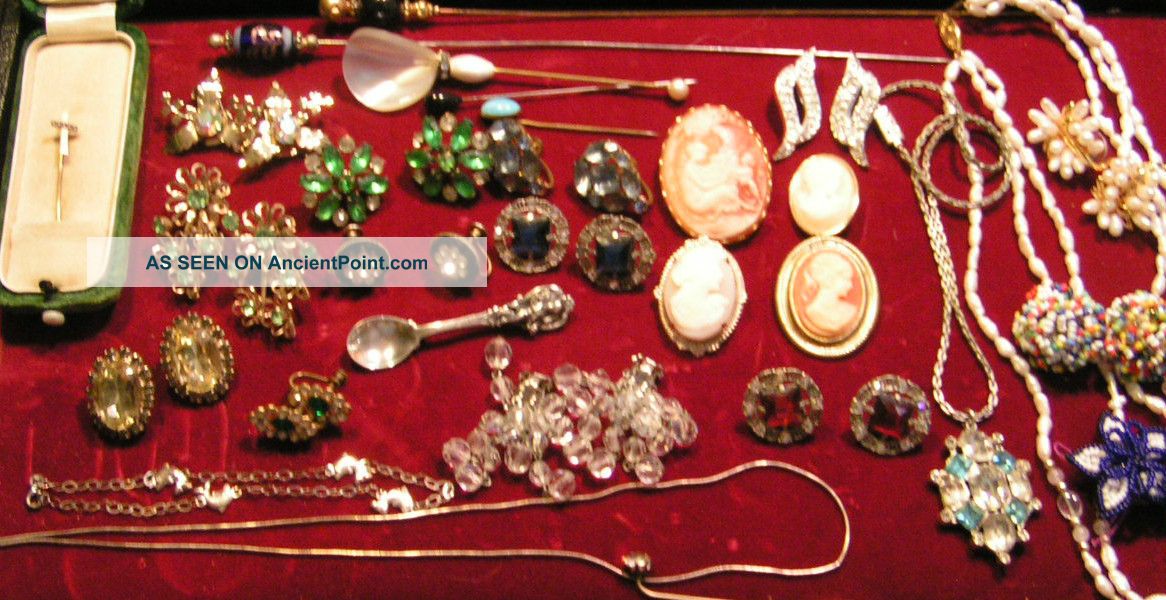 Vintage Jewelry Sterling,  Necklaces,  Pins,  Brooches,  Cameos,  Earrings +++ Mixed Lots photo