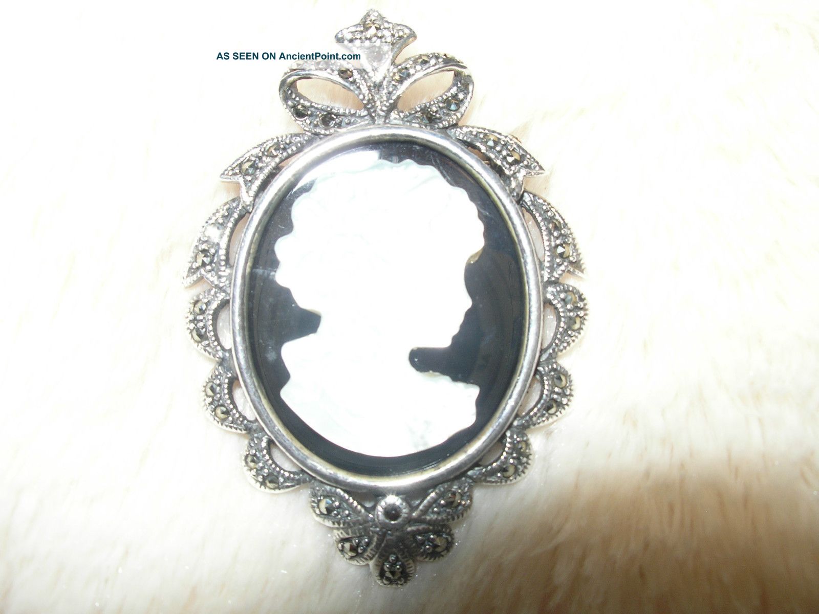 Thai Gray Mother Of Pearl And Marcasite Ring Thai Gray Mother Of Pearl And Marcasite Ring