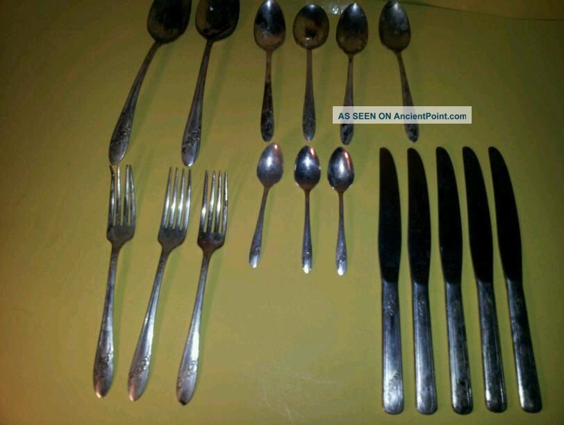 17 Pieces Vintage (possibly Antique) Tudor Plate Oneida Community Silverware Oneida/Wm. A. Rogers photo