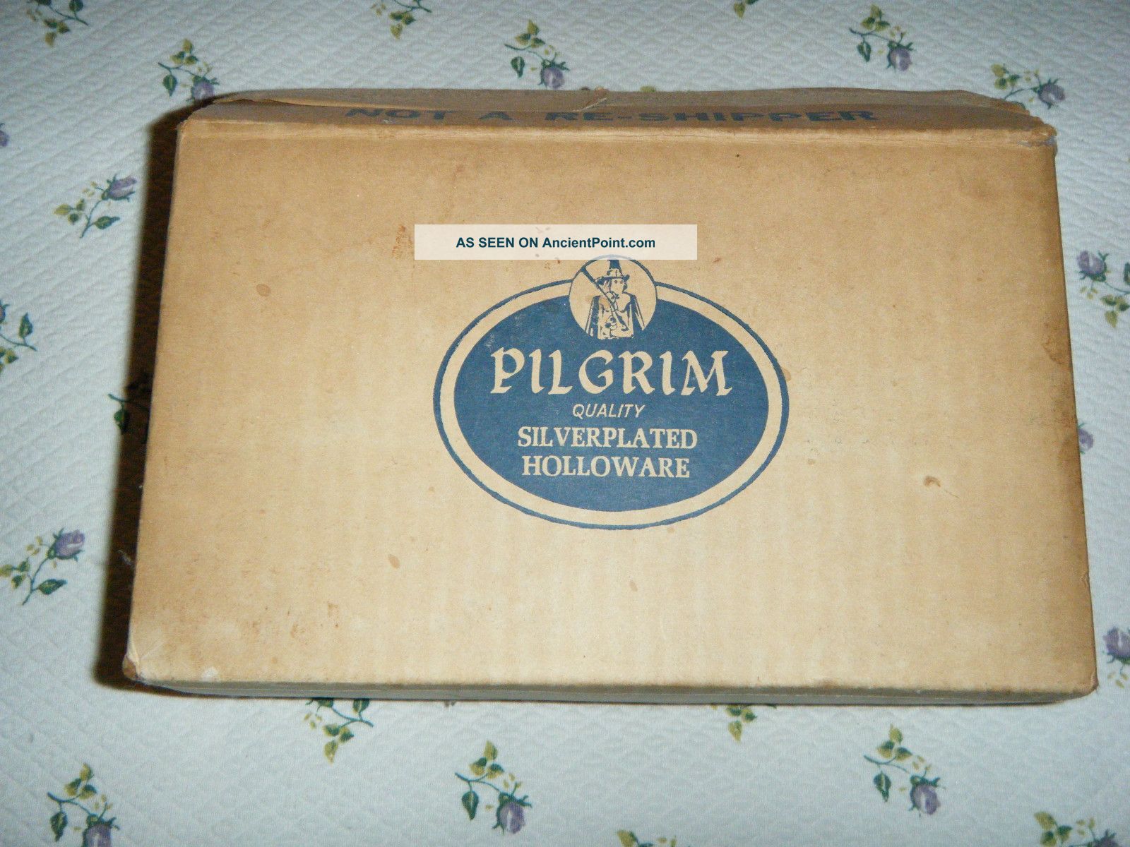 Pilgrim Silverplate Creamer And Sugar Bowl Set W/ Serving Tray - Creamers & Sugar Bowls photo