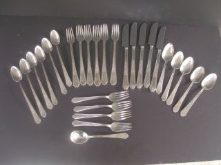 27 Pieces Rogers 1847 Silverplate Flatware Ancestral 6 Iced Tea 1924 No Monos photo