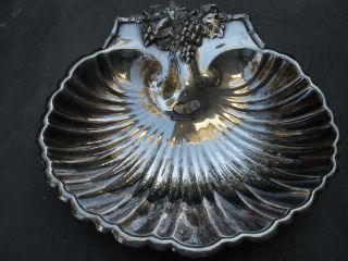 Reed & Barton Grape Silver Bowl Cluster Serving Dish Scallopped Shell 209 Plate photo
