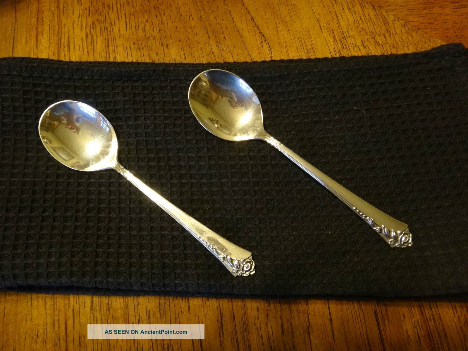 Sterling Silver Round Soup Spoons (set Of 2) Damask Rose Oneida Oneida photo